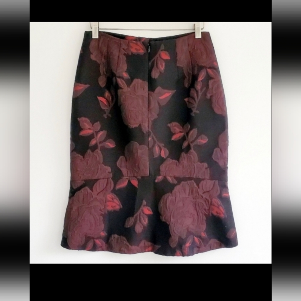 Ann Taylor skirt size 8